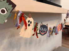 Load image into Gallery viewer, Halloween Garland
