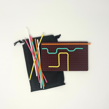 Load image into Gallery viewer, Fidget Strings - Maroon

