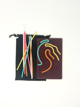 Load image into Gallery viewer, Fidget Strings - Maroon
