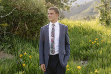 Load image into Gallery viewer, Foyer Floral - Men's Tie
