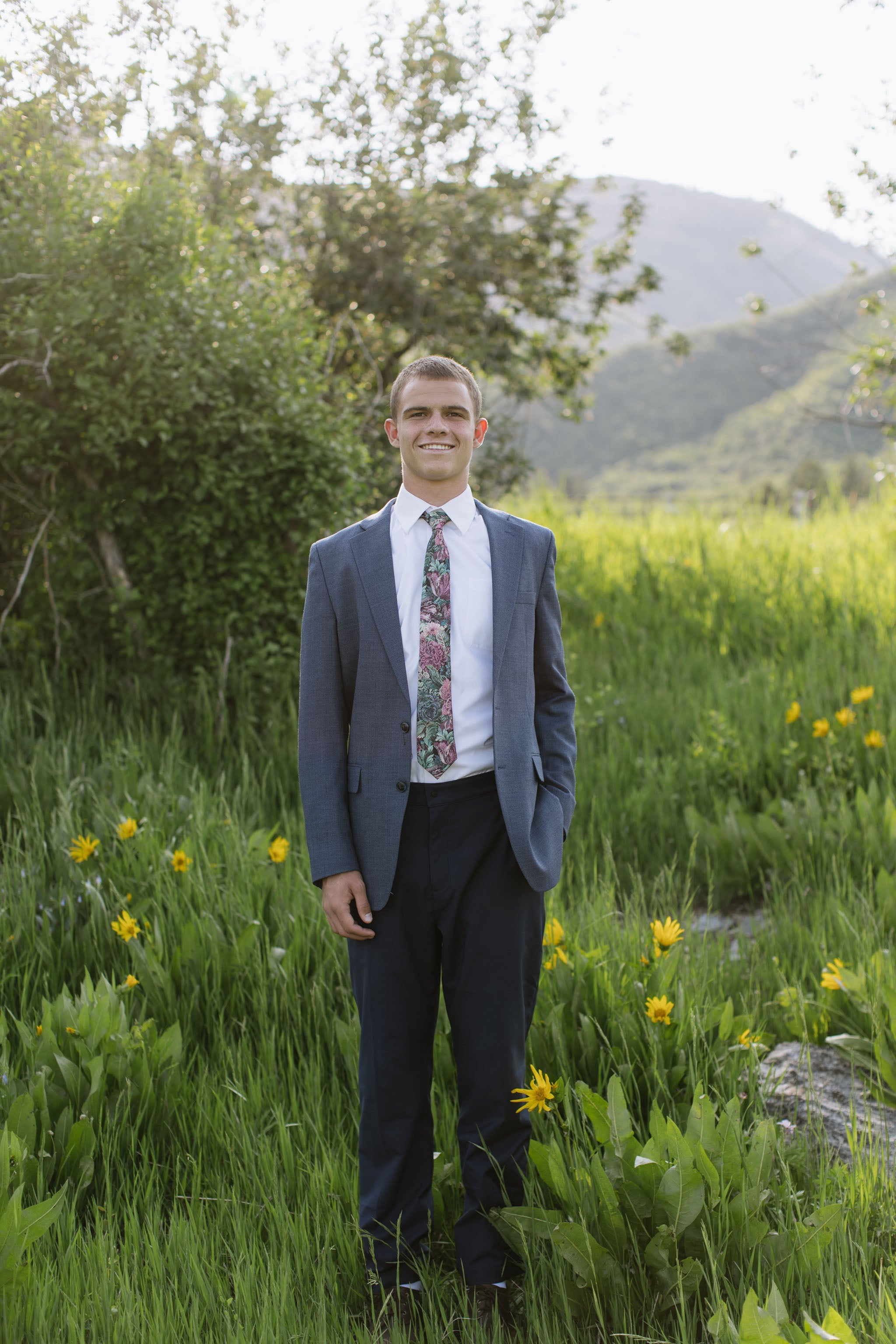 Foyer Floral Men's Tie