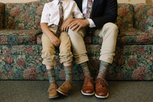 Load image into Gallery viewer, Foyer Floral - Men's Tie
