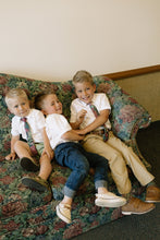 Load image into Gallery viewer, Foyer Floral - Boys Tie
